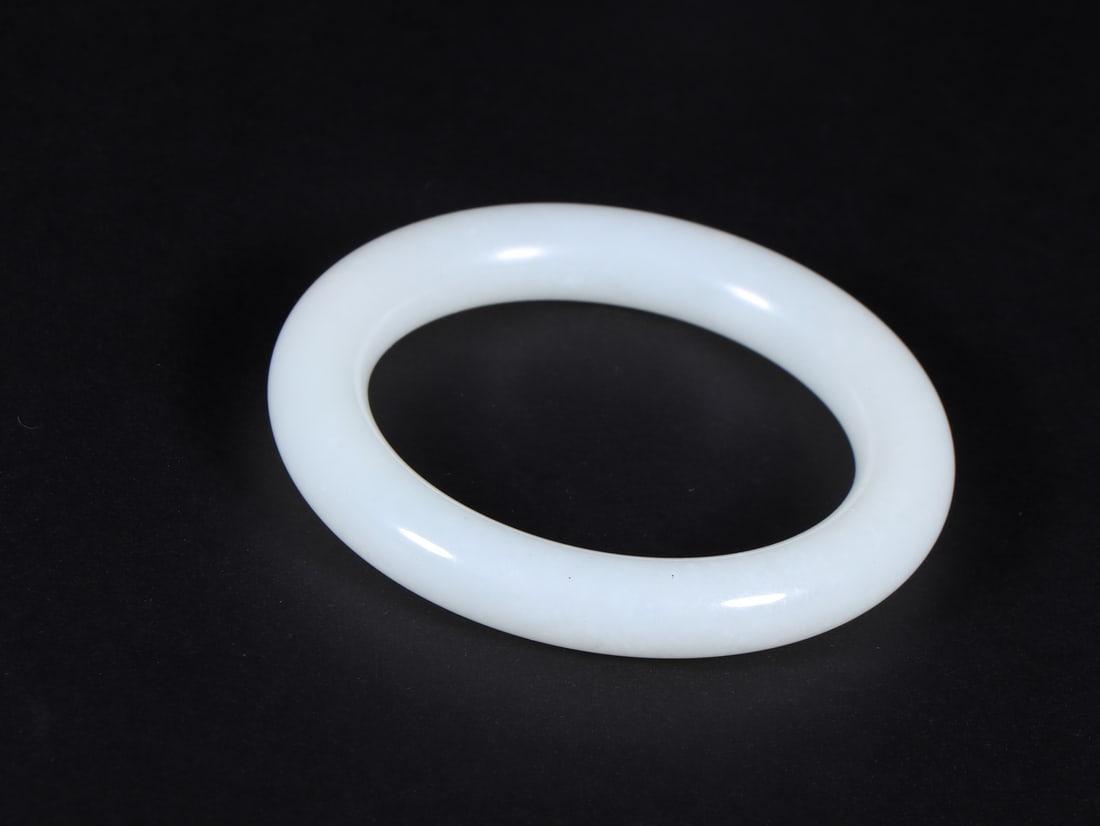An Exquisite White Jade Bracelets - 5