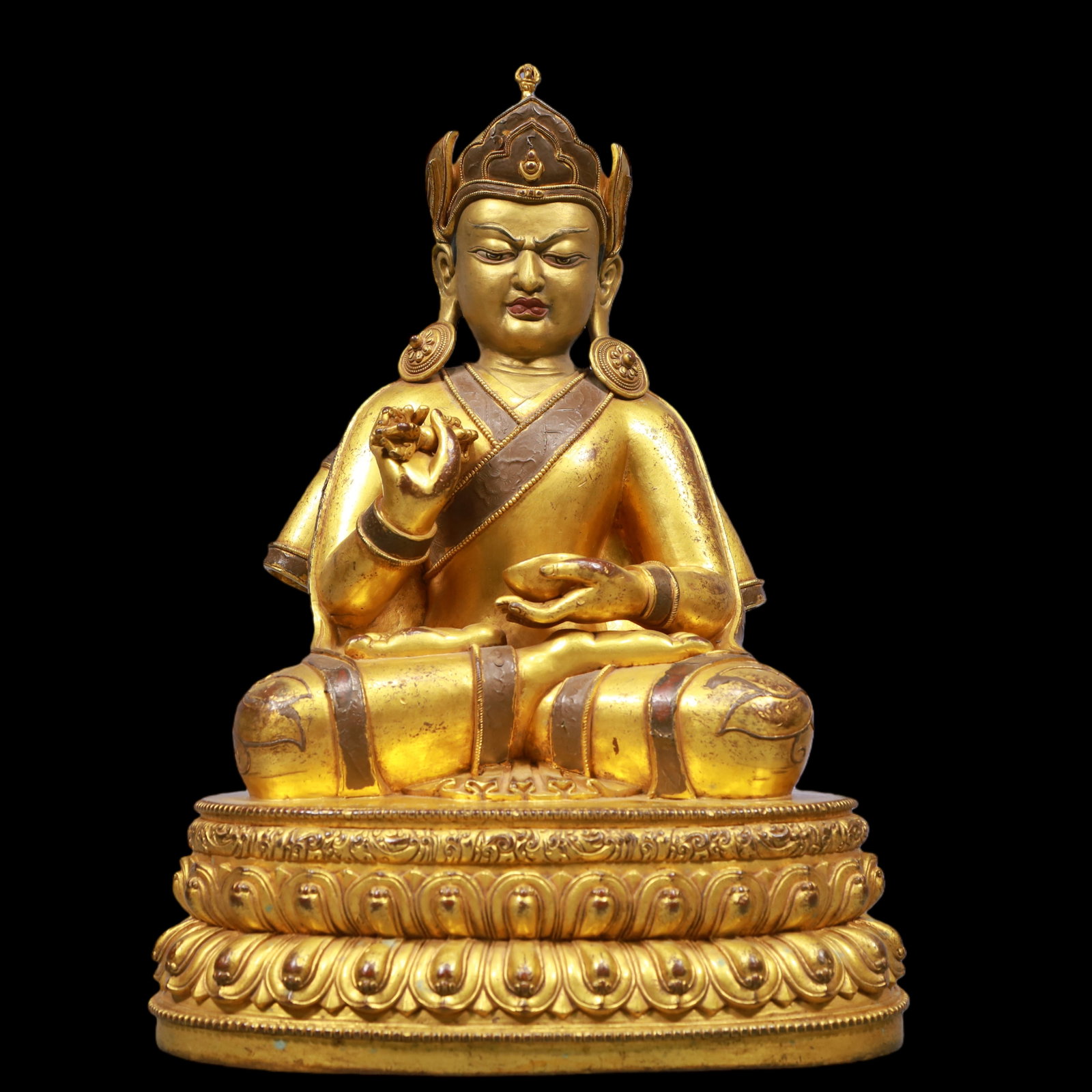 A Exquisite Gilt Bronze Statue of Vajrasattva (1 of 10)