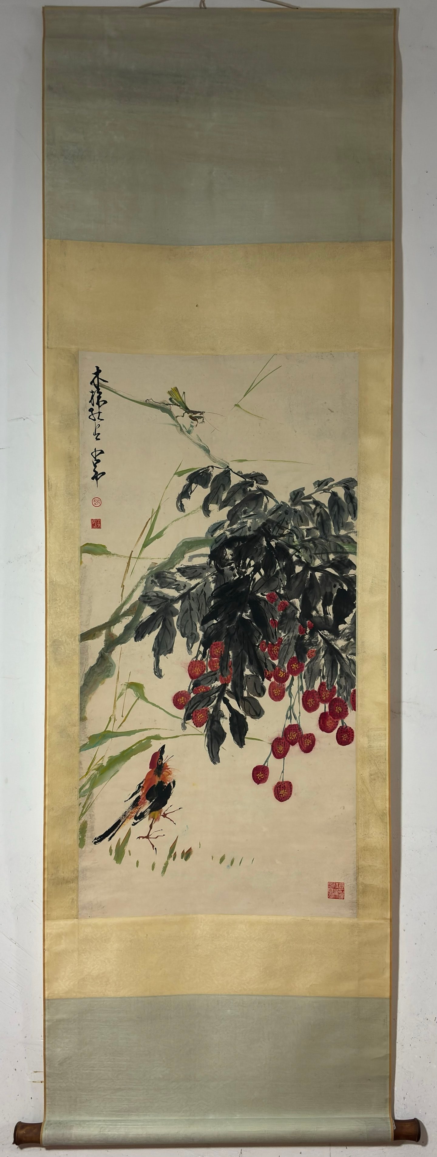 A Chinese Vertical Scroll Ink Painting of Flower and Bird on Paper: A Chinese Vertical Scroll Ink Painting of Flower and Bird on Paper Zhao shaoang Without frame Size:38.4inx18.9in赵少昂花鸟图