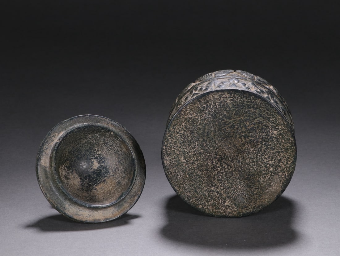 An Exquisite Limestone Flower Pattern Jar - 10
