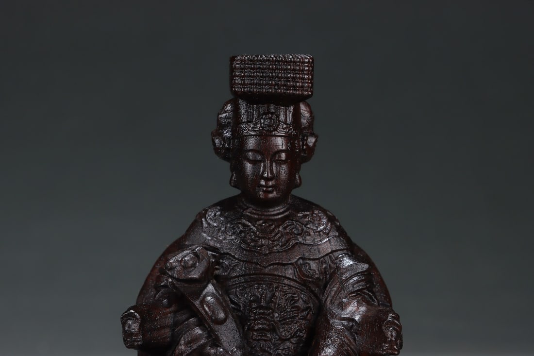 An Exquisite Eaglewood Figure - 3