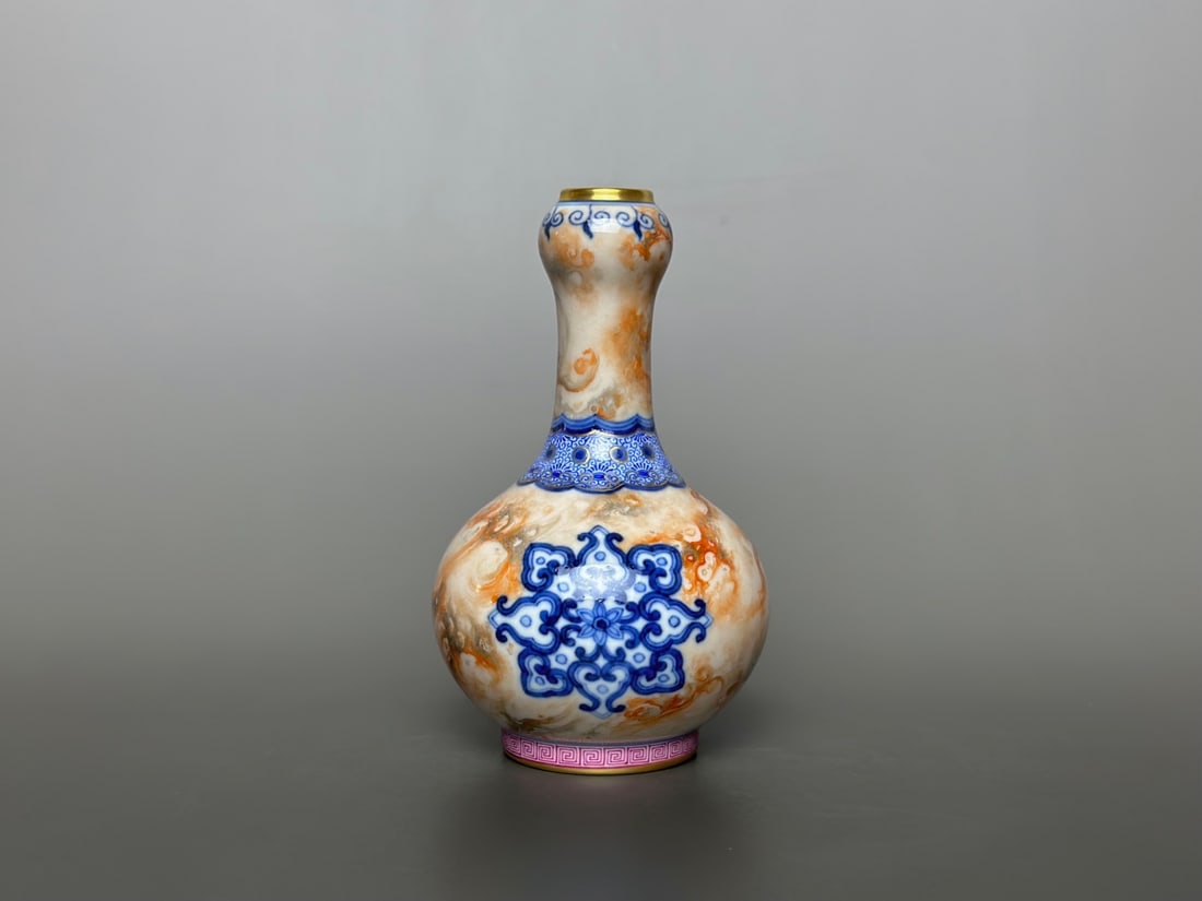 An Exquisite Blue and White Painted Gold Flower Pattern Vase: An Exquisite Blue and White Painted Gold Flower Pattern Vase Qing Dynasty, China Yongzheng Six-character Mark