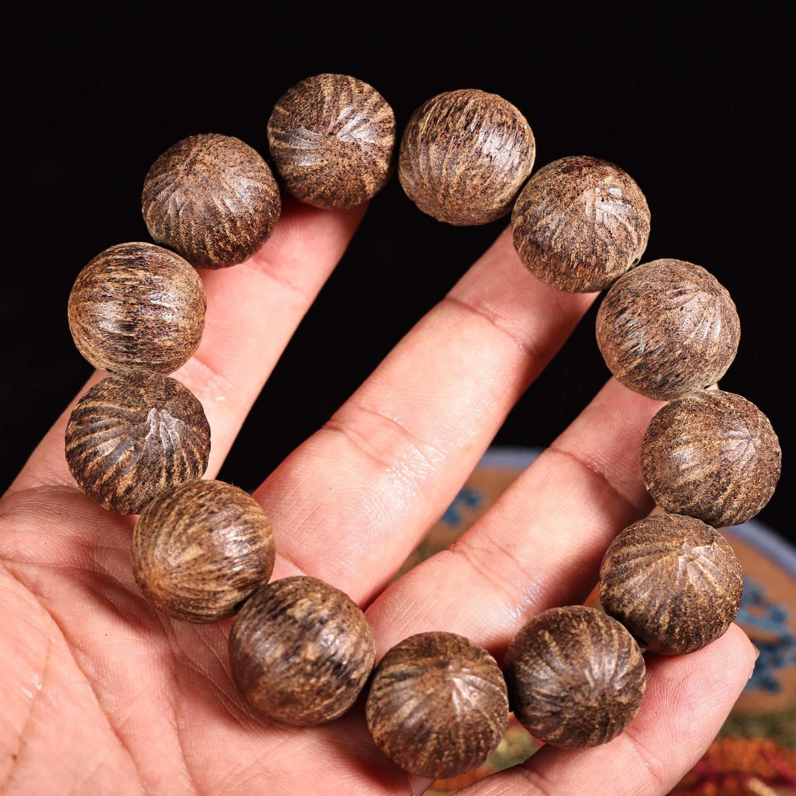 An Exquisite Eaglewood Bracelets - 10