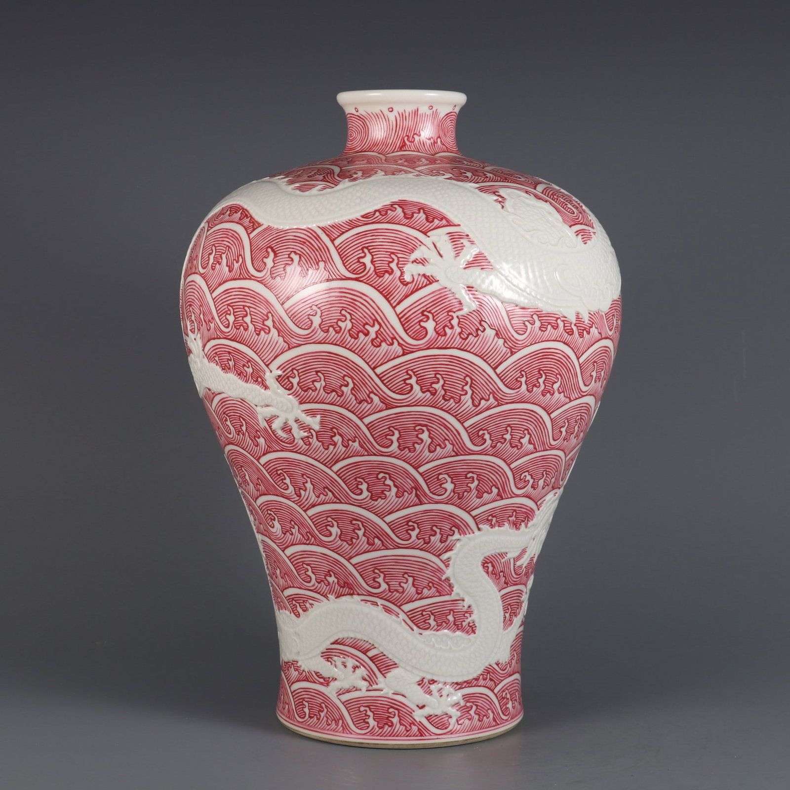 An Exquisite Ruby Red-Glazed Dragon Pattern Seawater Pattern Vase - 2