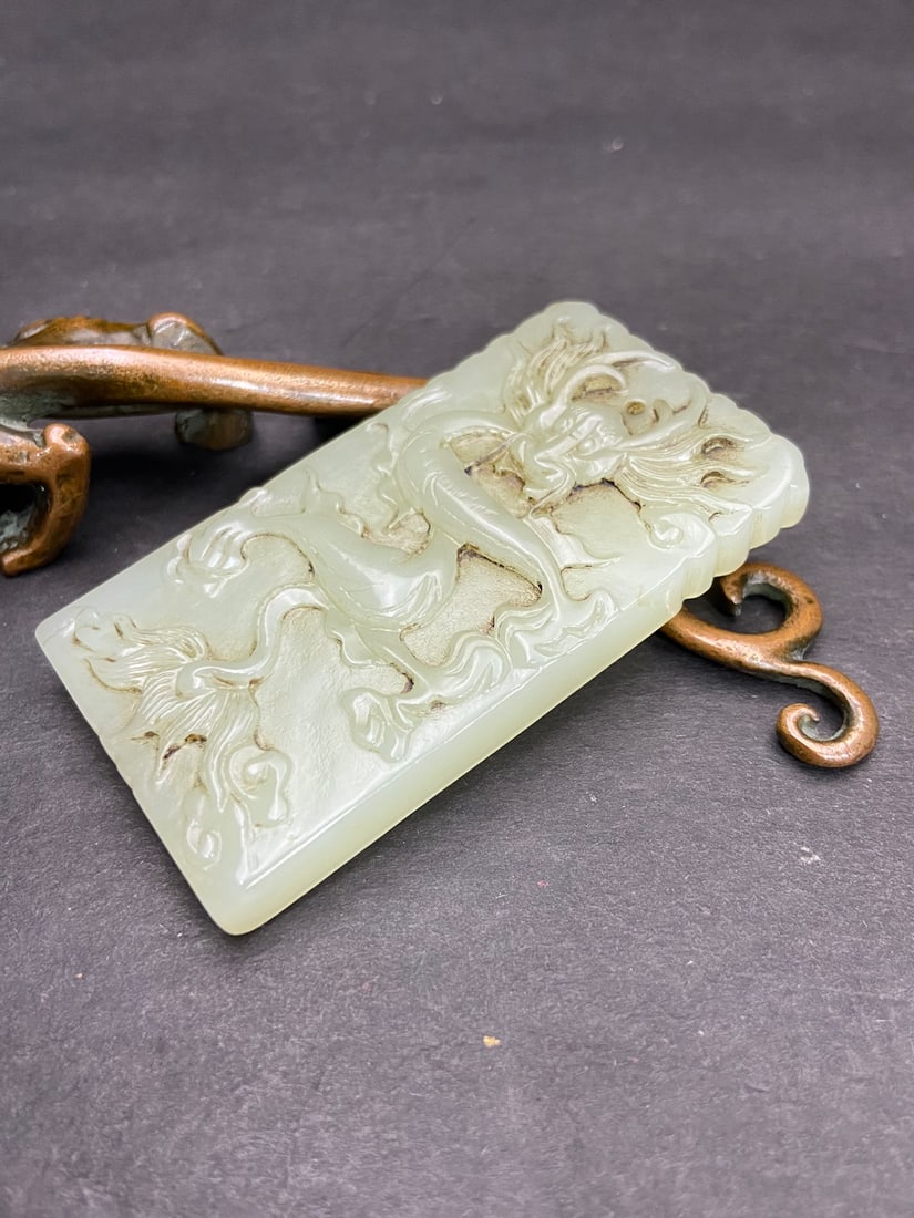 An Exquisite White Jade Dragon Pattern Brand - 8
