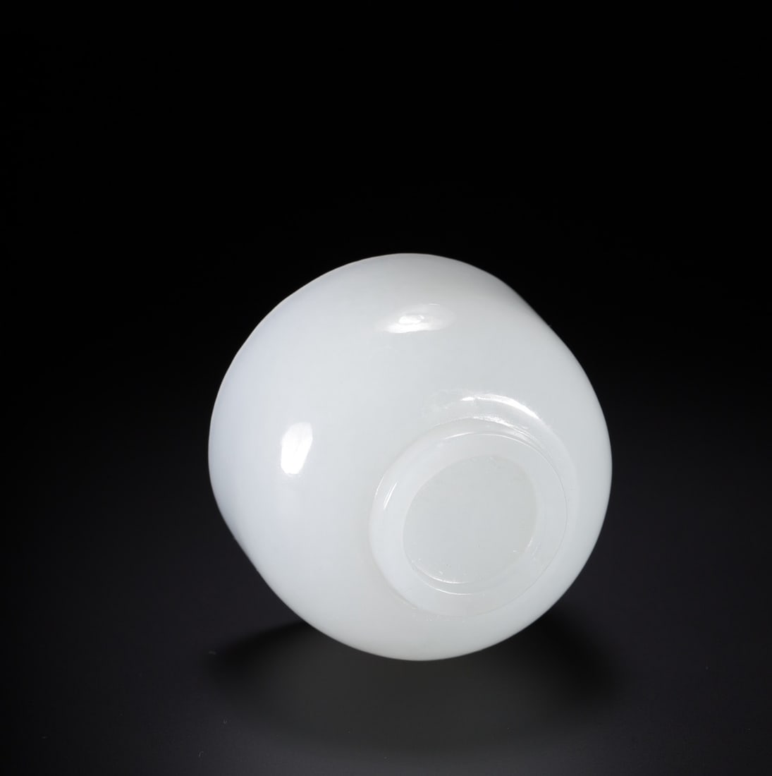 An Exquisite White Jade Cup - 6
