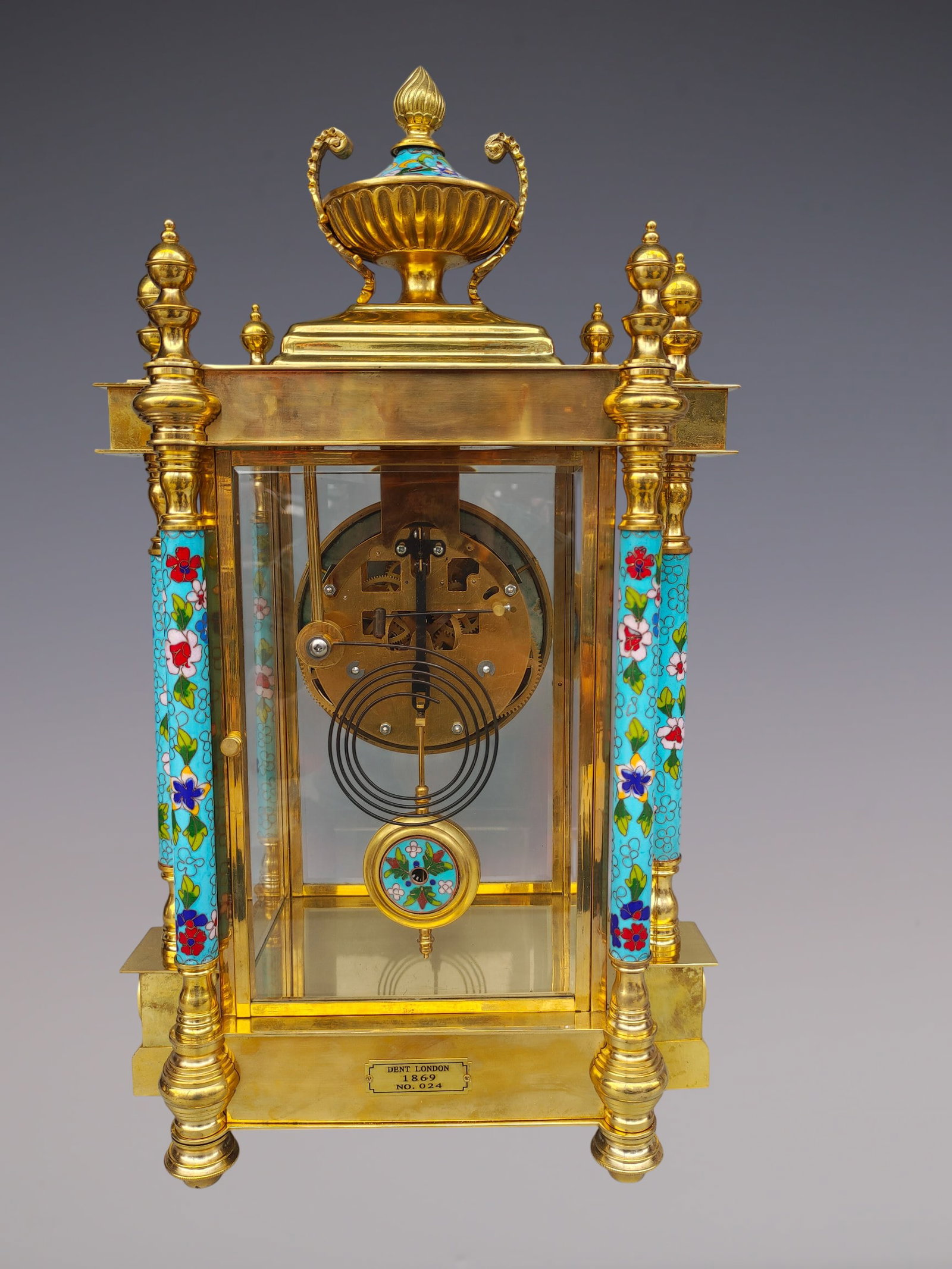 An Exquisite Gilt Bronze Lotus Pattern Clock - 5