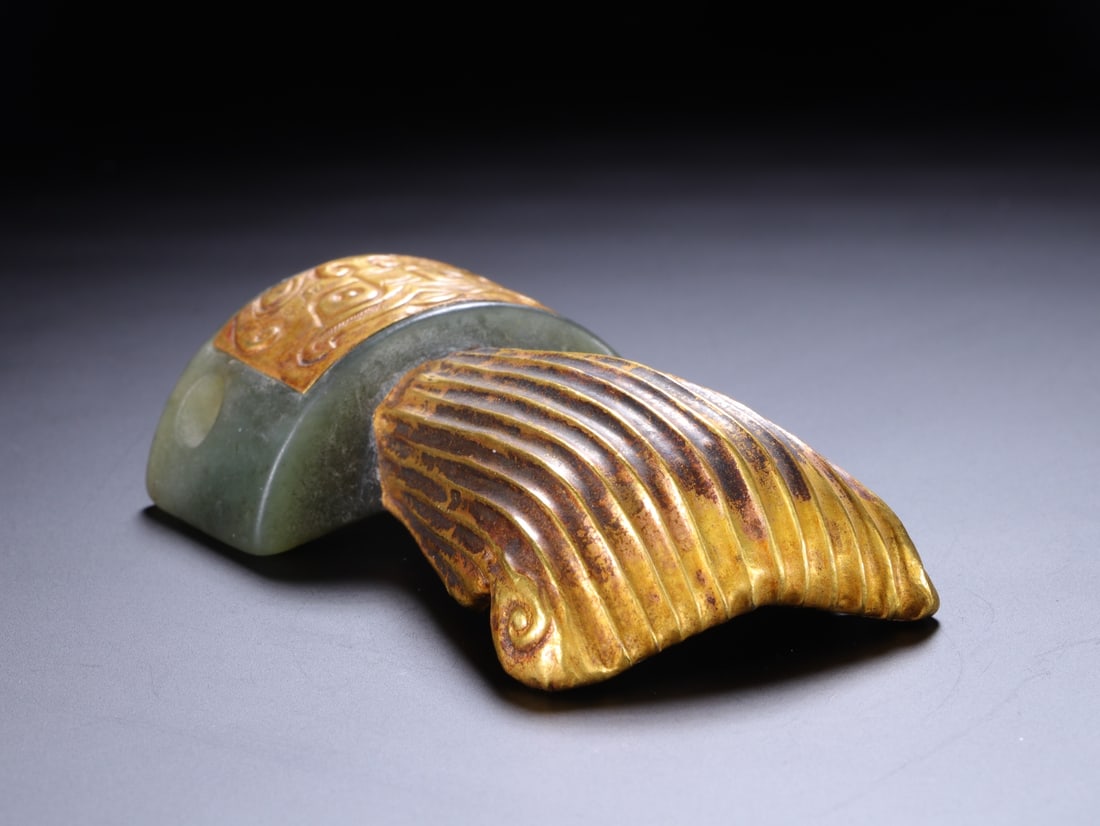 An Exquisite Jasper Beast-Face Pattern Ornament - 3