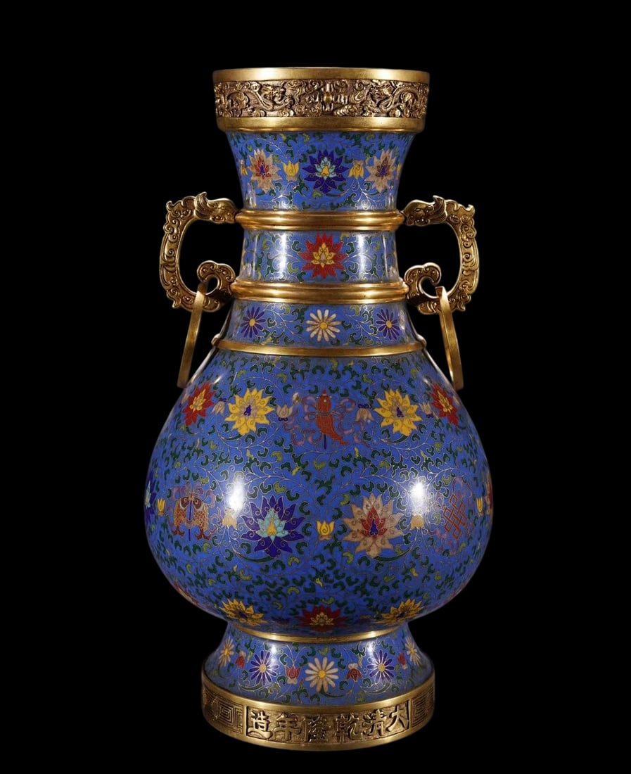 A Exquisite Cloisonne Lotus Pattern Dragon Pattern Double-Ears Vase: A Exquisite Cloisonne Lotus Pattern Dragon Pattern Double-Ears Vase Qing Dynasty, China Qianlong Six-character Mark Size:19.3inx10.2in Weight:10KG景泰蓝缠枝莲ಬ