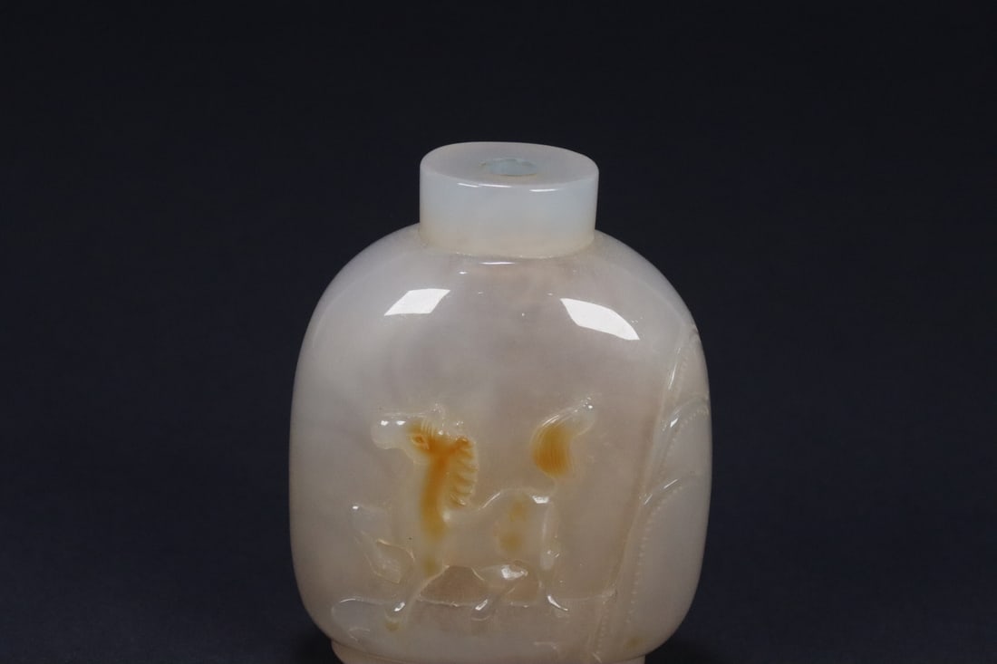 An Exquisite Agate Horse Pattern Snuff Bottle - 4