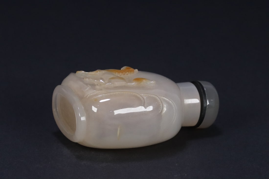 An Exquisite Agate Horse Pattern Snuff Bottle - 6