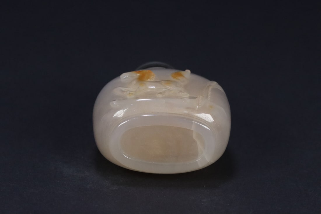 An Exquisite Agate Horse Pattern Snuff Bottle - 7