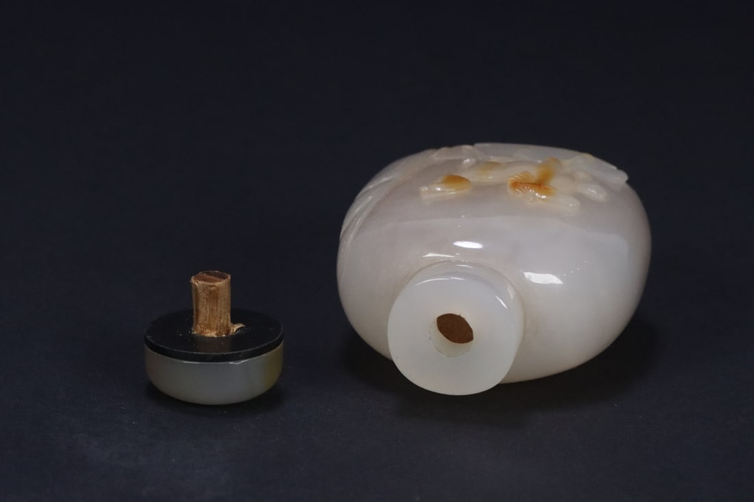 An Exquisite Agate Horse Pattern Snuff Bottle - 9