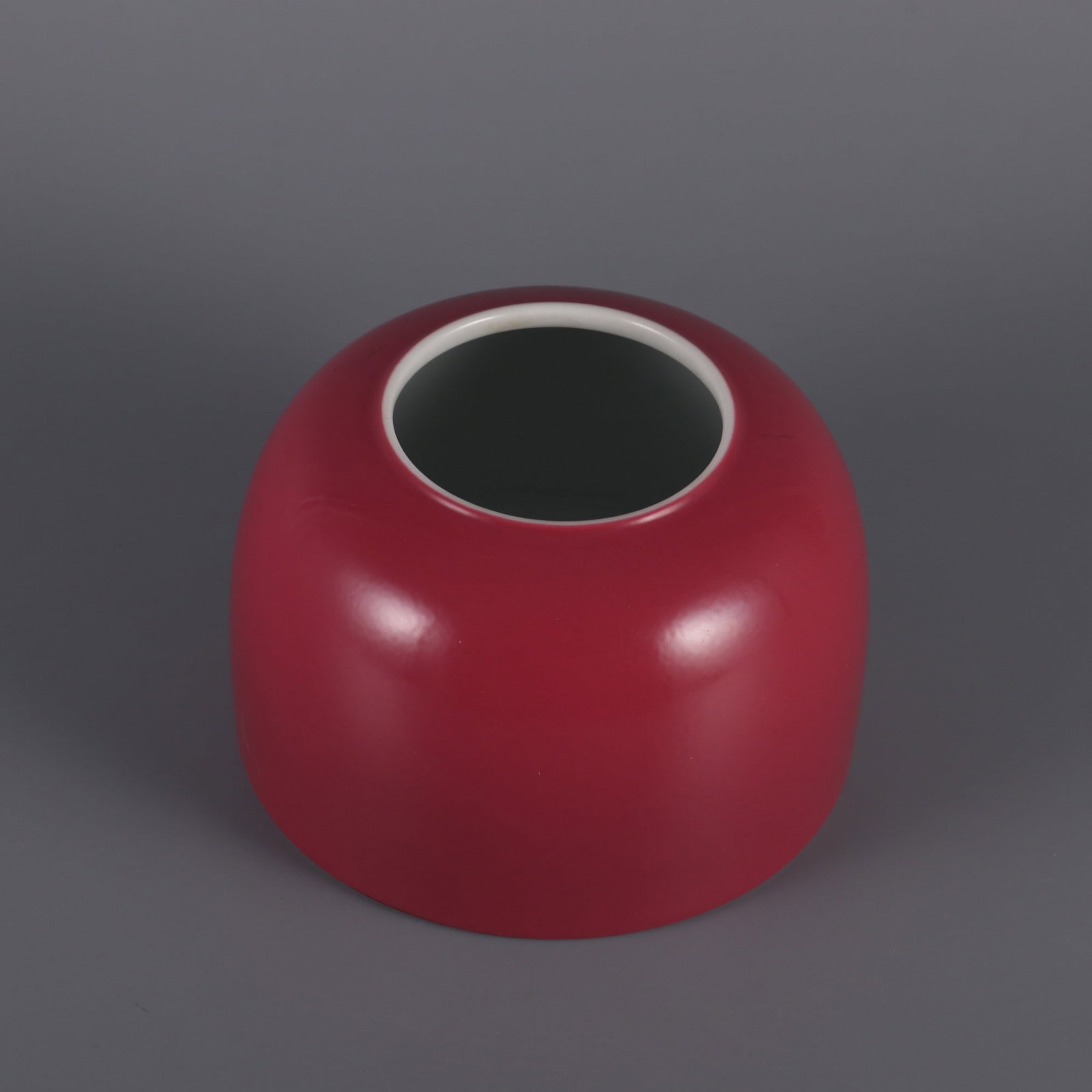 An Exquisite Ruby Red-Glazed Brush Washer - 4