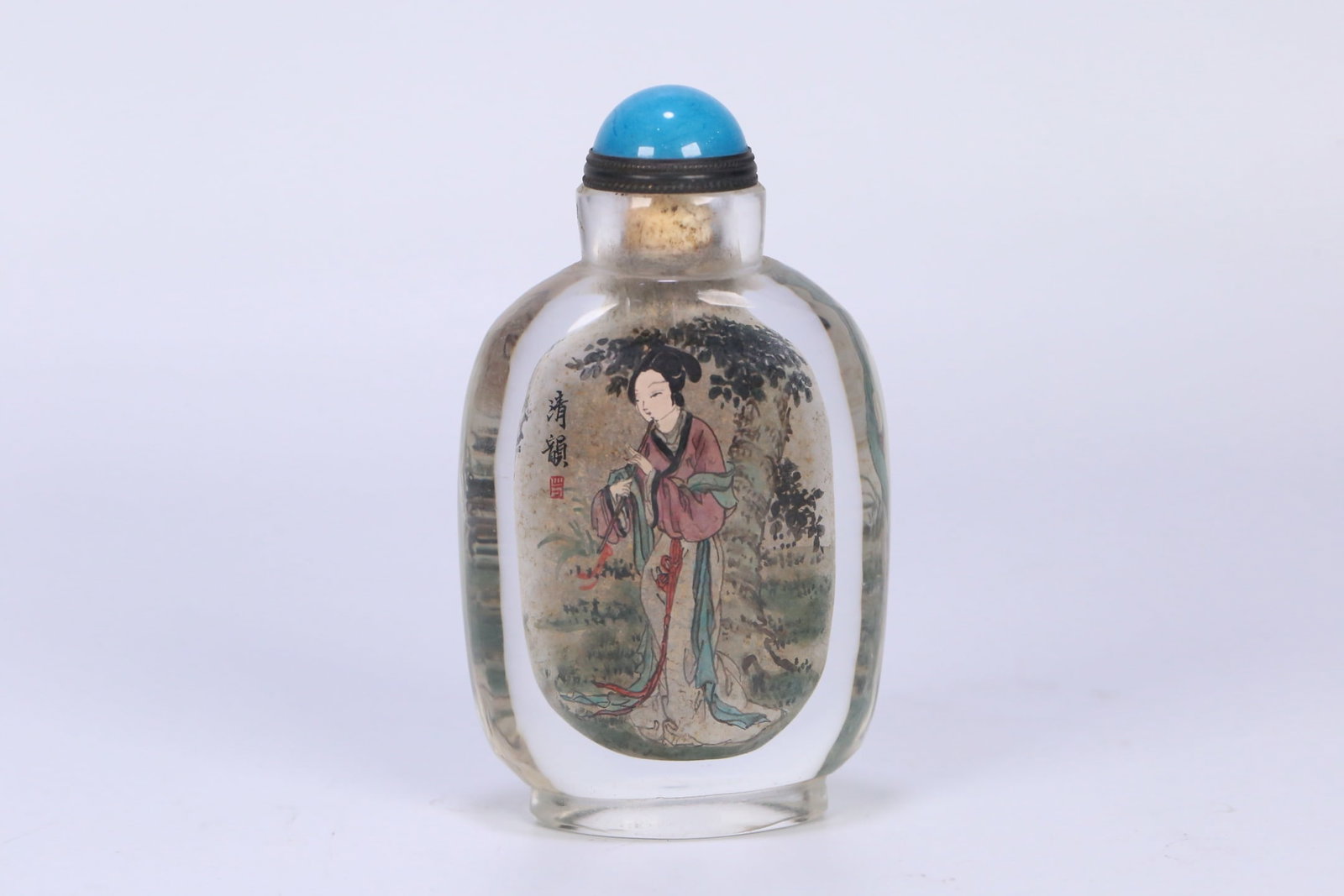 An Exquisite Crystal Woman Pattern Snuff Bottle: An Exquisite Crystal Woman Pattern Snuff Bottle Qing Dynasty, China Size:3.7inx2.2inx1.1in