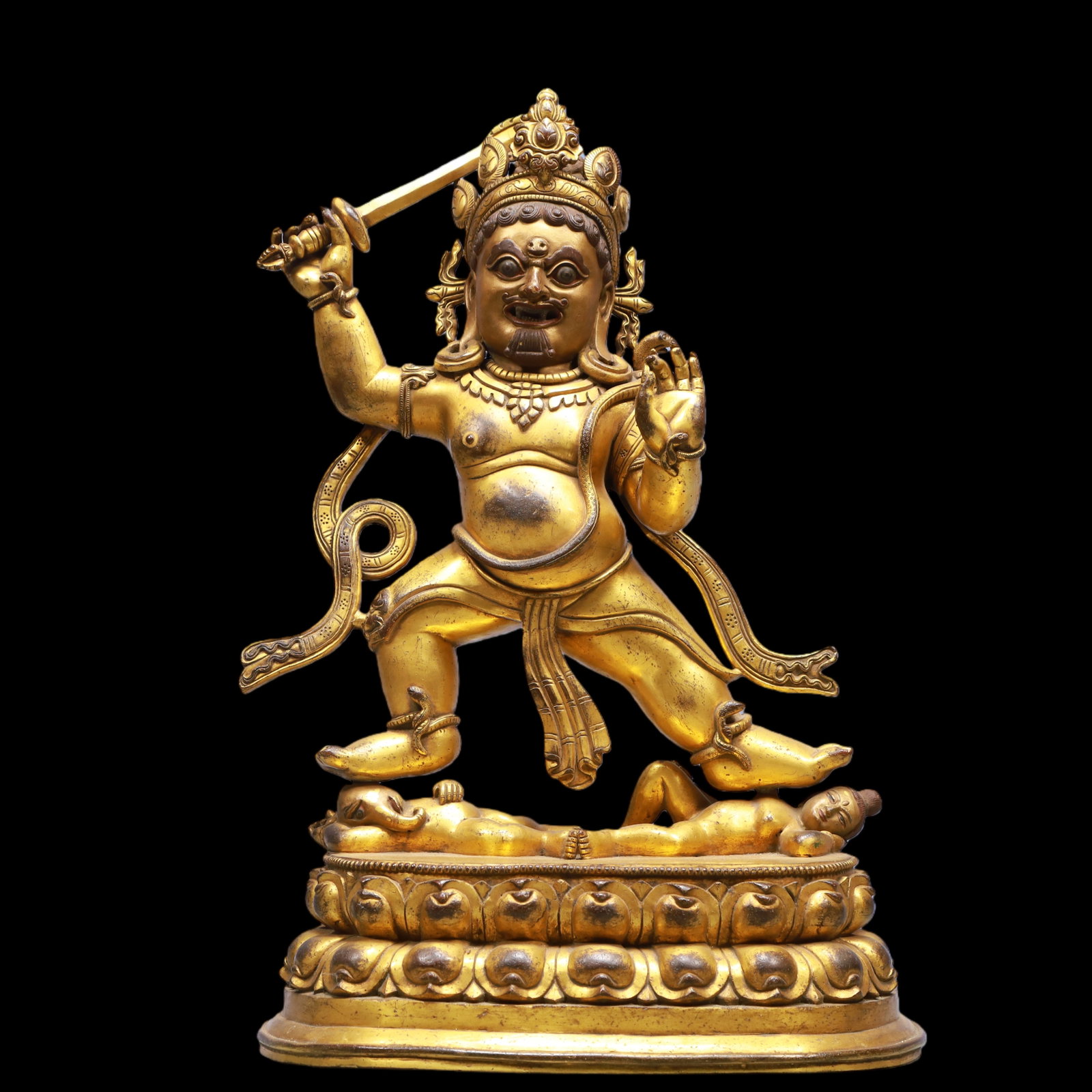 An Exquisite Gilt Bronze Statue of Vajra: An Exquisite Gilt Bronze Statue of Vajra Ming Dynasty, China Size:11inx7.9inx18.1in Weight:9700g铜鎏金金刚佛像 中国明代