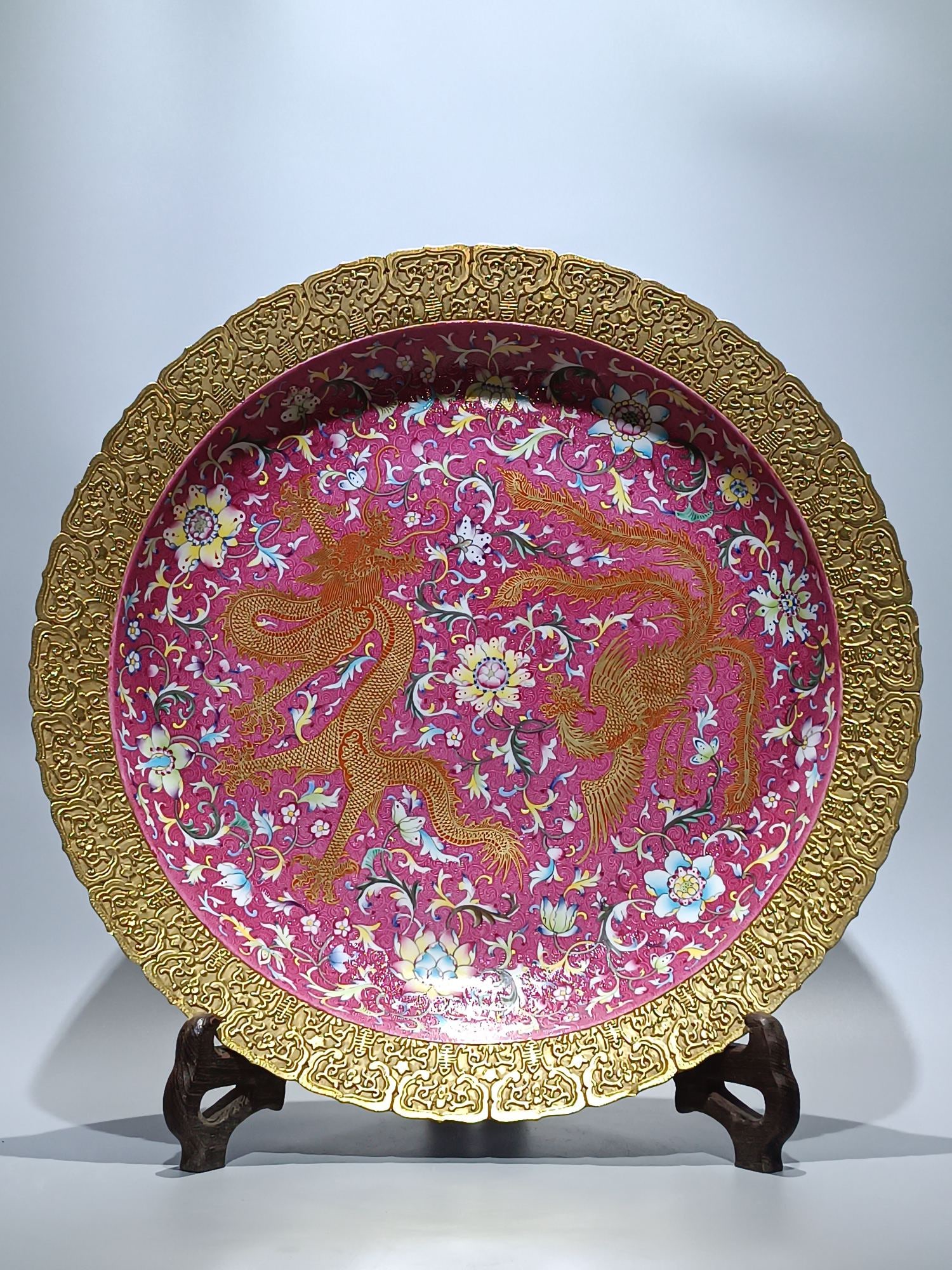 An Exquisite Enamel Ruby Red-Glazed Dragon and Phoenix Pattern Lotus Pattern Plate: An Exquisite Enamel Ruby Red-Glazed Dragon and Phoenix Pattern Lotus Pattern Plate Qing Dynasty, China Qianlong Six-character Mark Size:3.7inx19.7in珐琅彩胭脂红