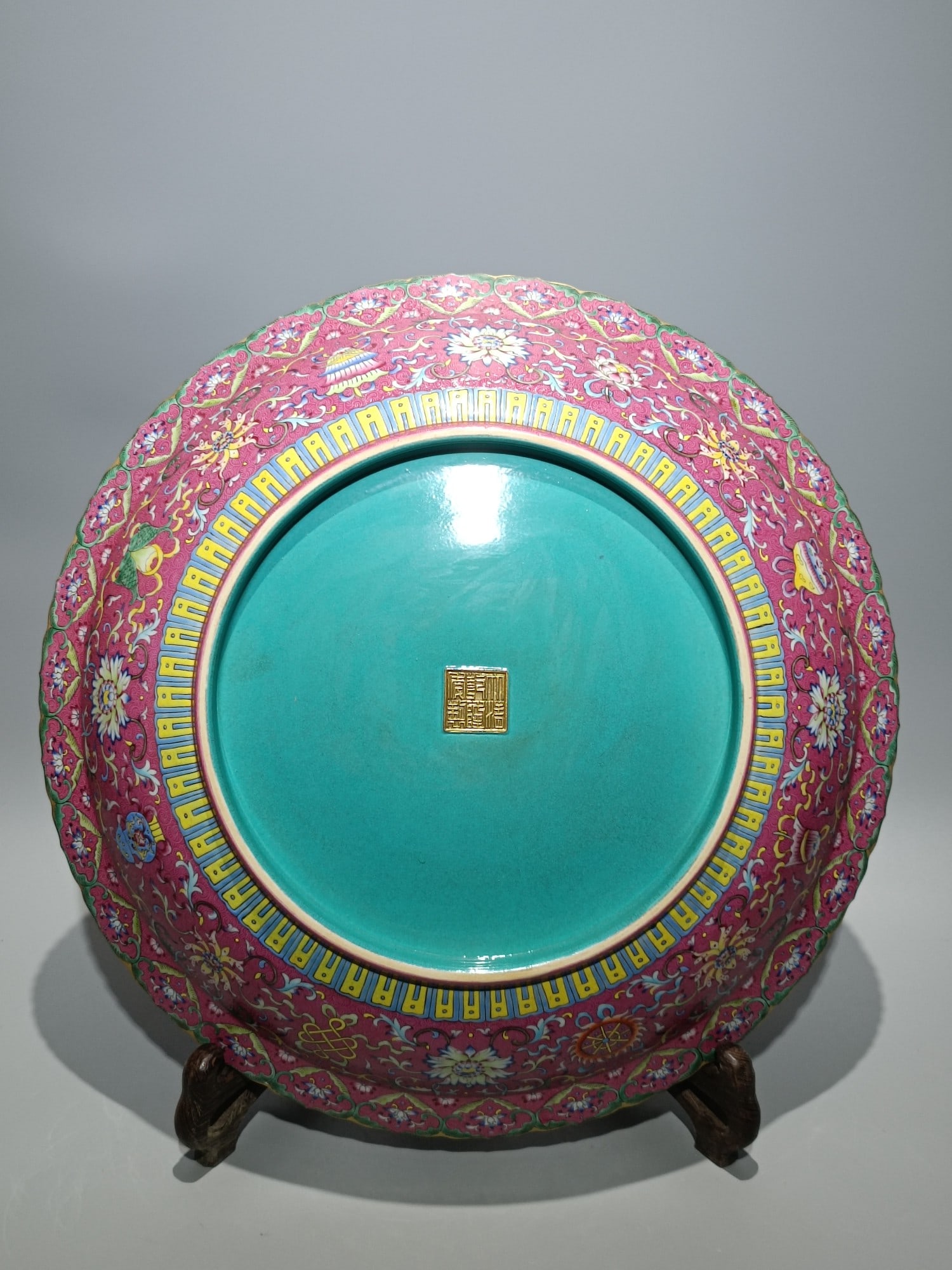 An Exquisite Enamel Ruby Red-Glazed Dragon and Phoenix Pattern Lotus Pattern Plate - 8