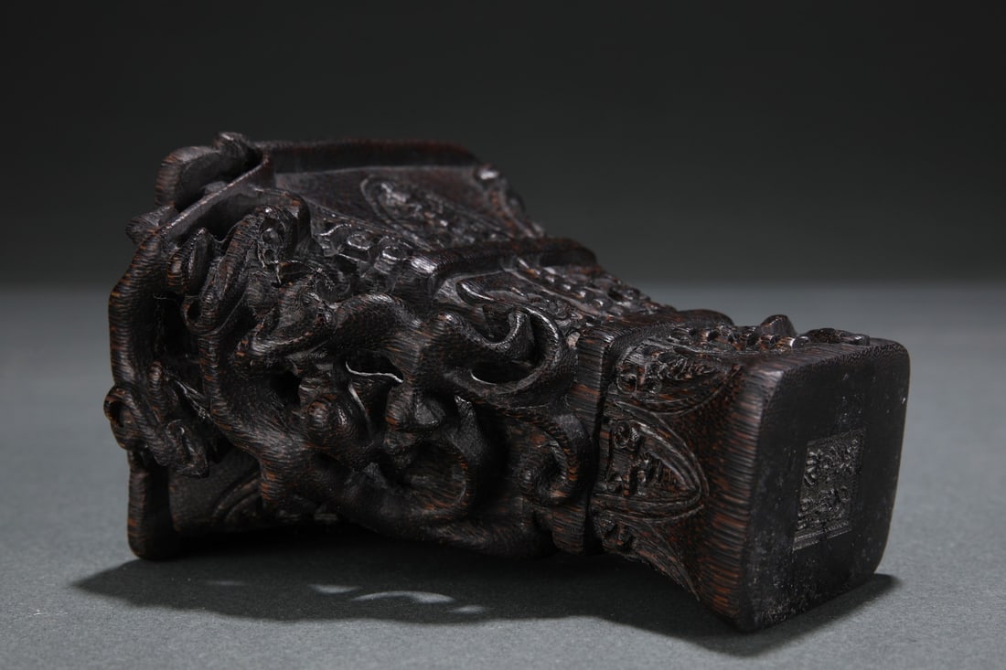 An Exquisite Eaglewood Beast-Face Pattern Goblet - 8