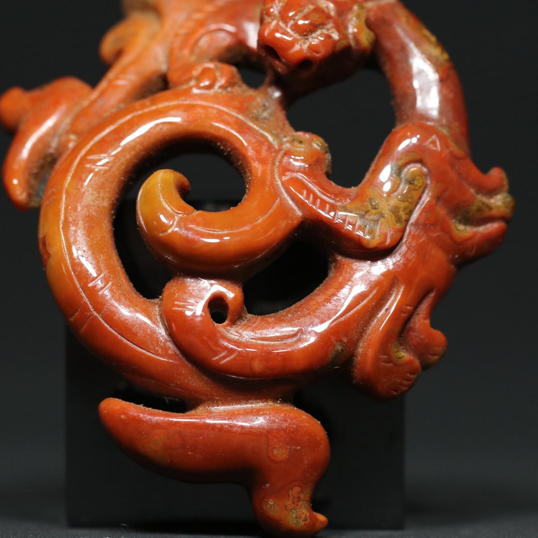 An Exquisite Agate Chi-Dragon Pattern Pendant - 6