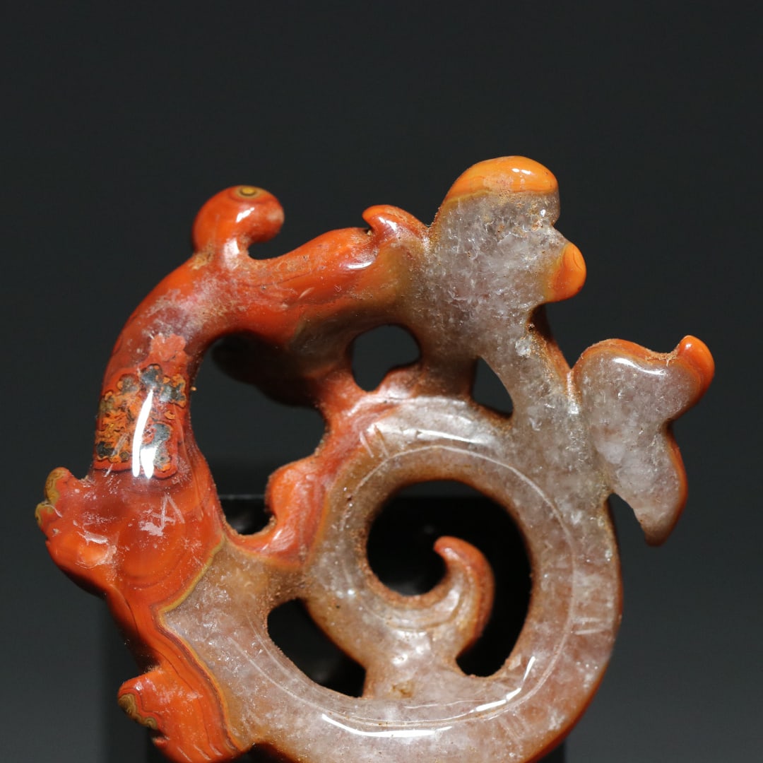 An Exquisite Agate Chi-Dragon Pattern Pendant - 8