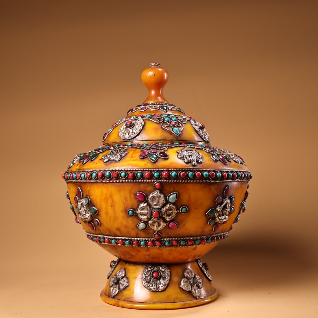 An Exquisite Amber Inlaid Gems Eight Treasures Pattern Jar: An Exquisite Amber Inlaid Gems Eight Treasures Pattern Jar Qing Dynasty, China Size:11inx9.4in