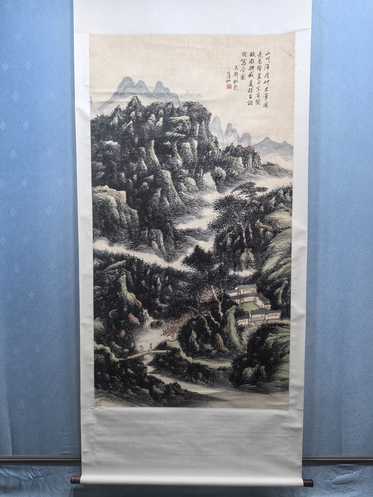 A Chinese Vertical Scroll Ink Painting of Landscape on Paper: A Chinese Vertical Scroll Ink Painting of Landscape on Paper Huang binhong Without frame Size:37.6inx70.5in黄宾虹山水风景画 纸本立$