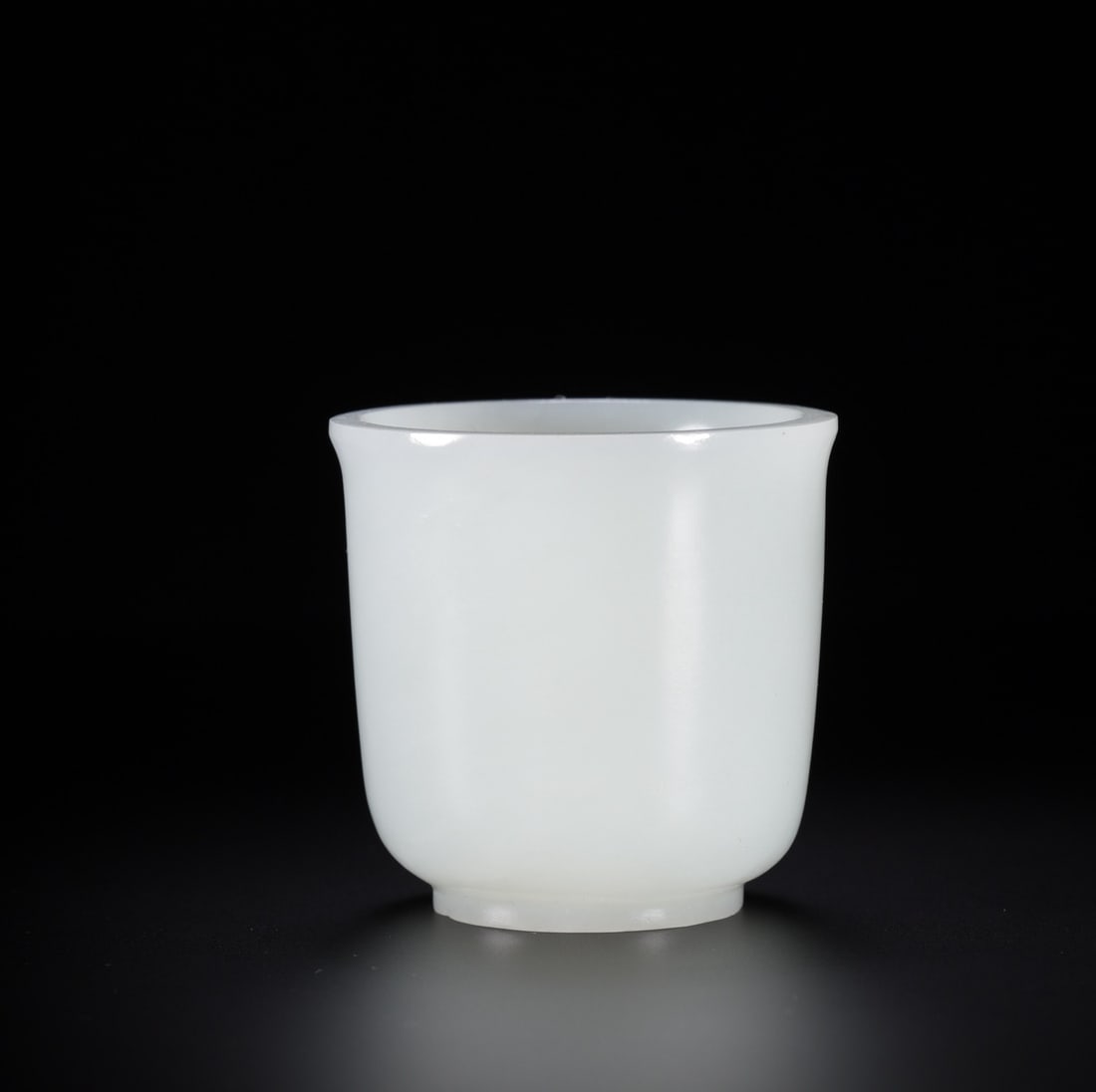 An Exquisite White Jade Cup - 2