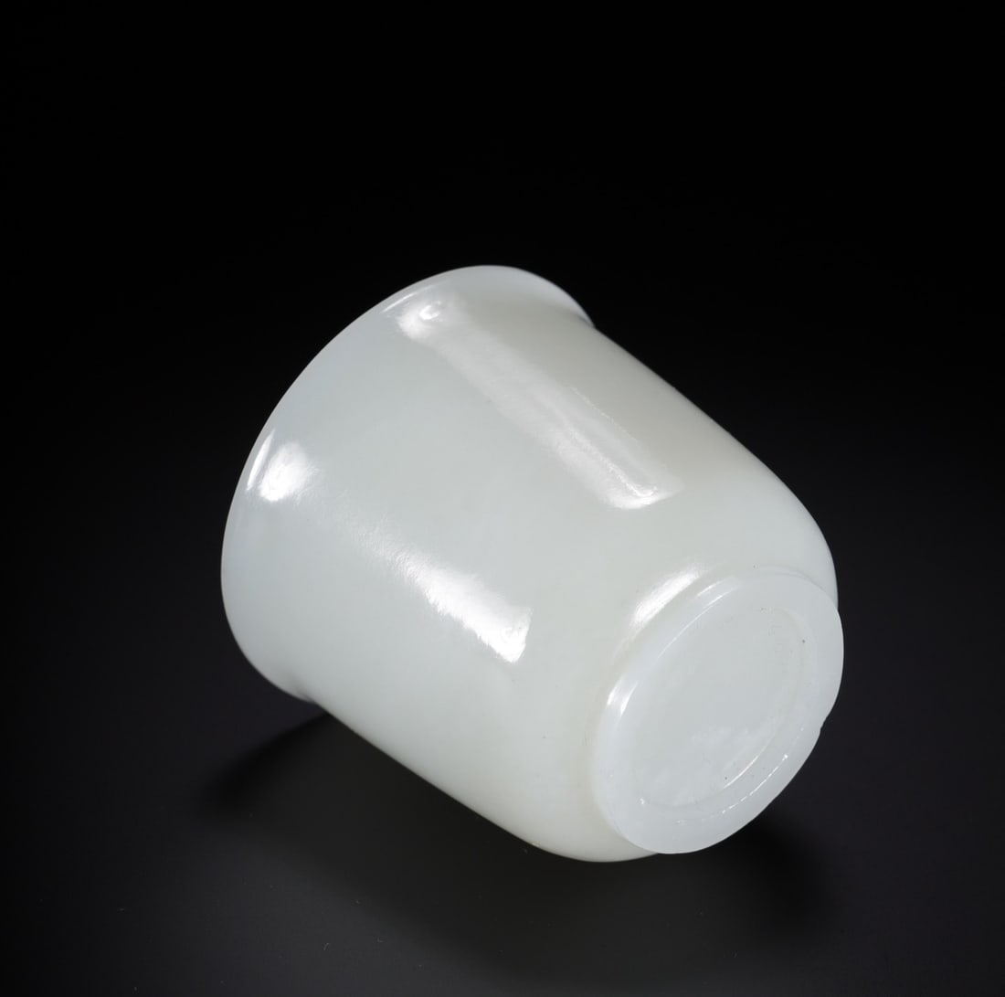 An Exquisite White Jade Cup - 7