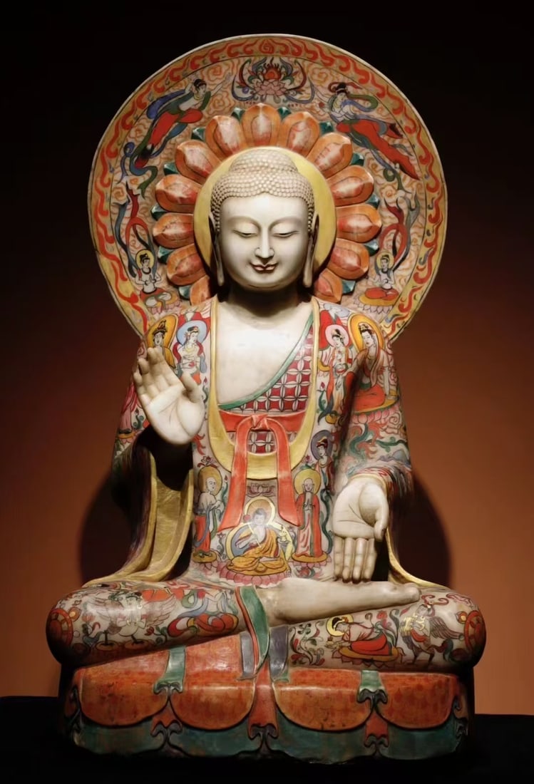 A Exquisite Marble Buddha statue Ornament: A Exquisite Marble Buddha statue Ornament Ancient Time, China Size:33.5inx18.9inx13.8in汉白玉彩绘佛像彩绘 远古时期