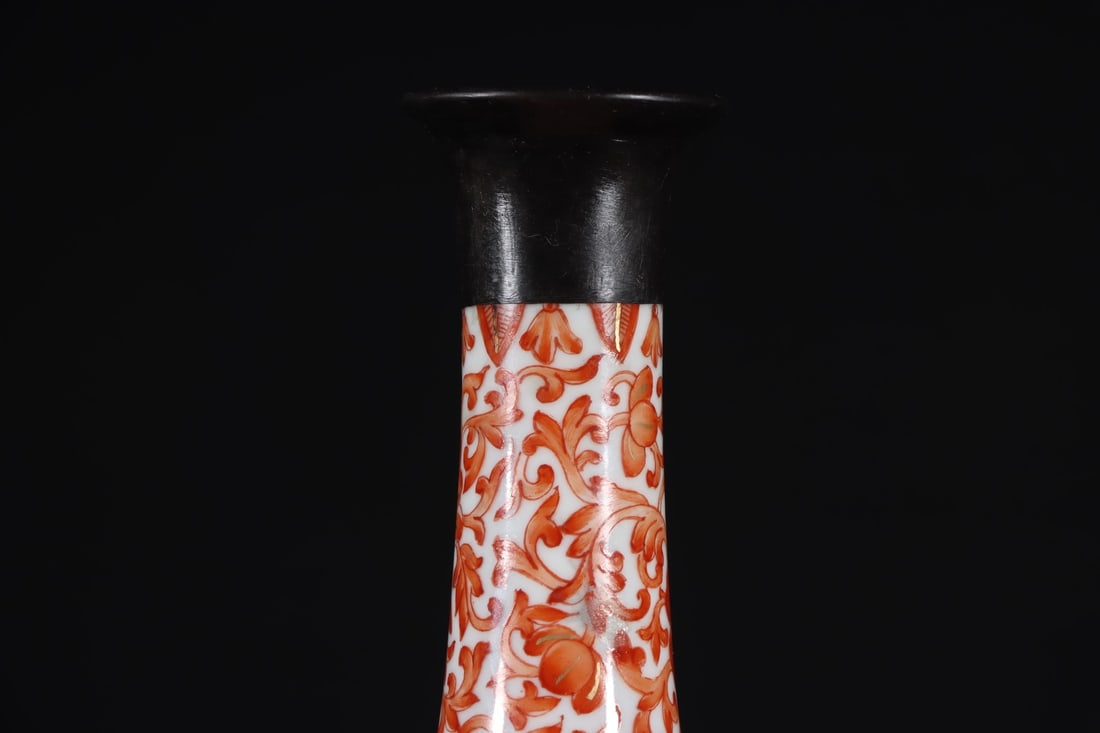An Exquisite Iron-Red Dragon Pattern Flower Pattern Vase - 7