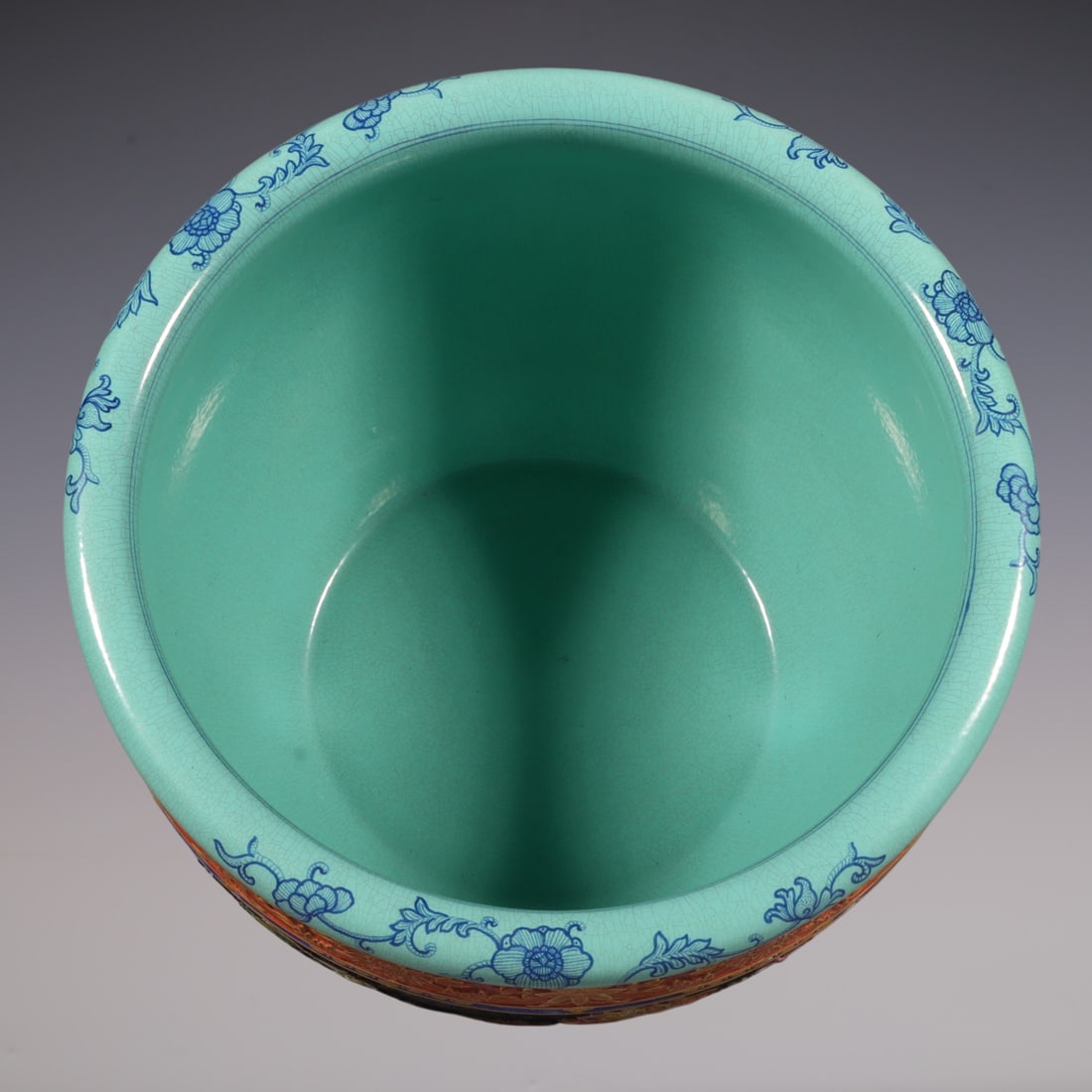 An Exquisite Enamel Lotus Pattern Flower Pattern Vat - 8