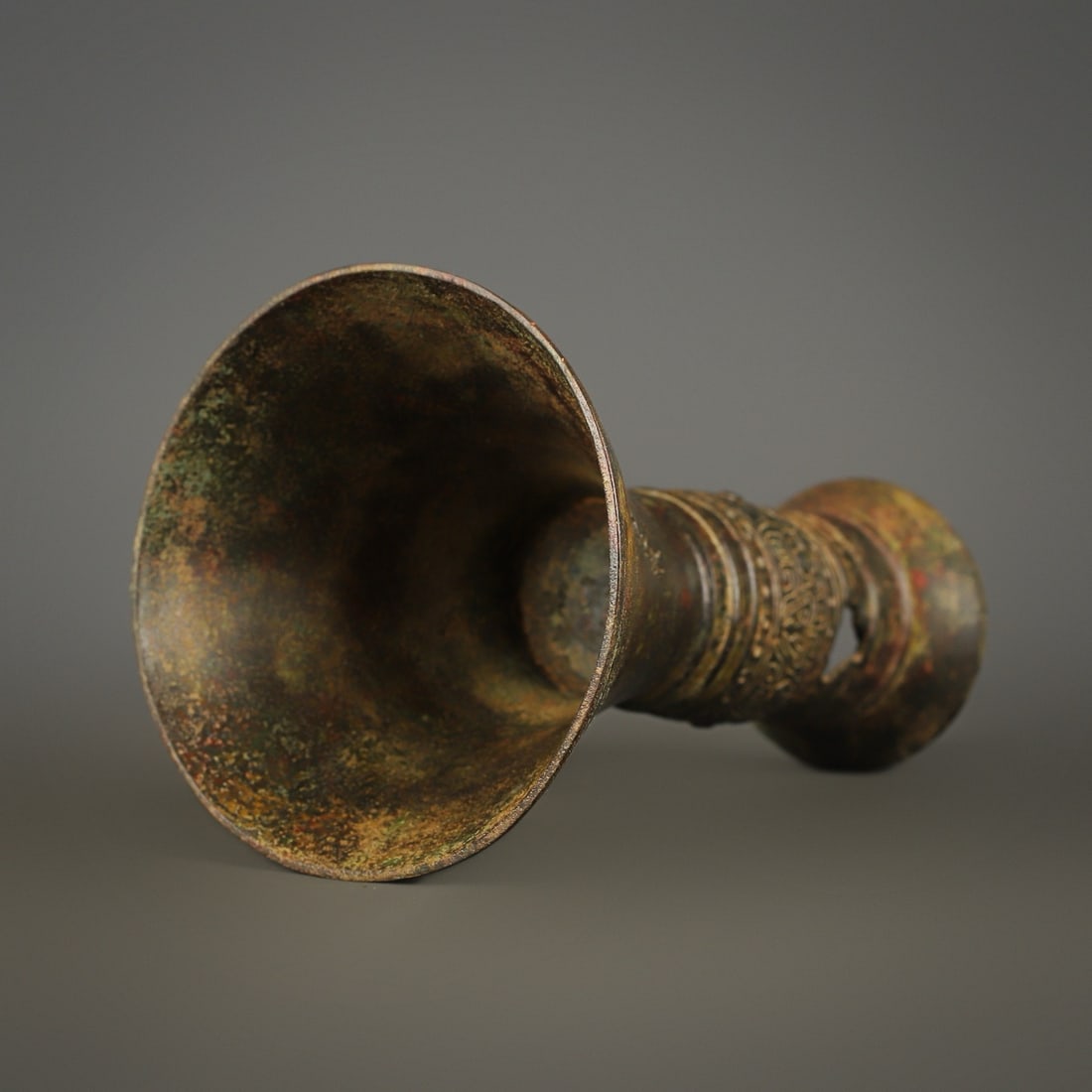 A Exquisite Bronze Beast-Face Pattern Vase - 7