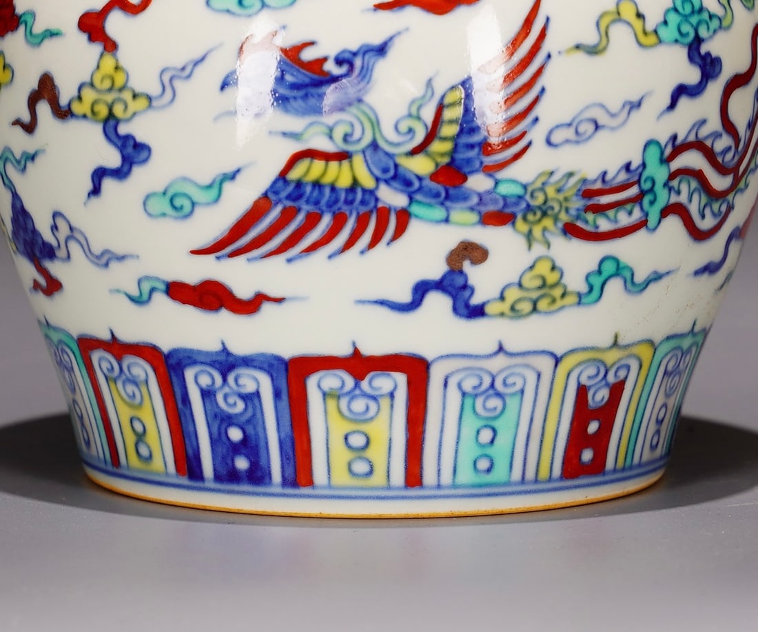 A Exquisite Doucai Phoenix Pattern Jar - 3