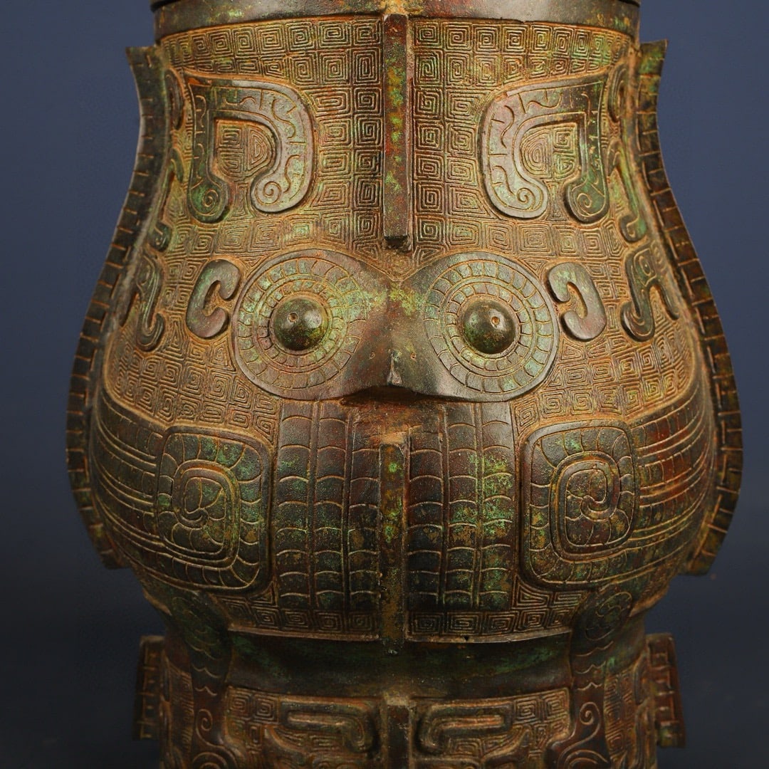 A Exquisite Bronze Eagle-Face Vase - 3