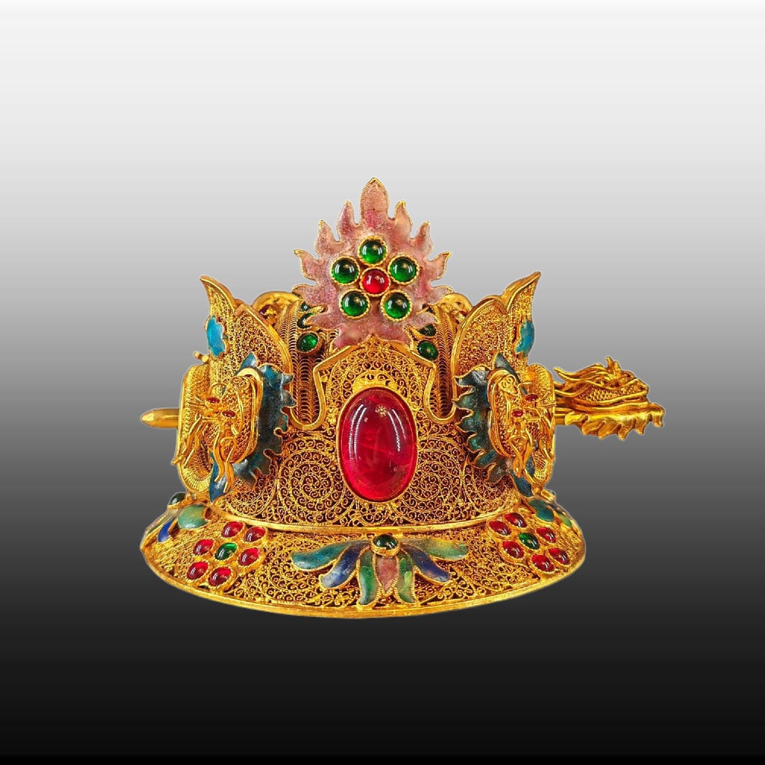 A Exquisite Cloisonne Inlaid Gems Hat Crown: A Exquisite Cloisonne Inlaid Gems Hat Crown,Qing Dynasty, China,Qianlong Four-character Mark,Size:4.1inx5.5in 掐丝嵌宝石帽冠,中国清代,