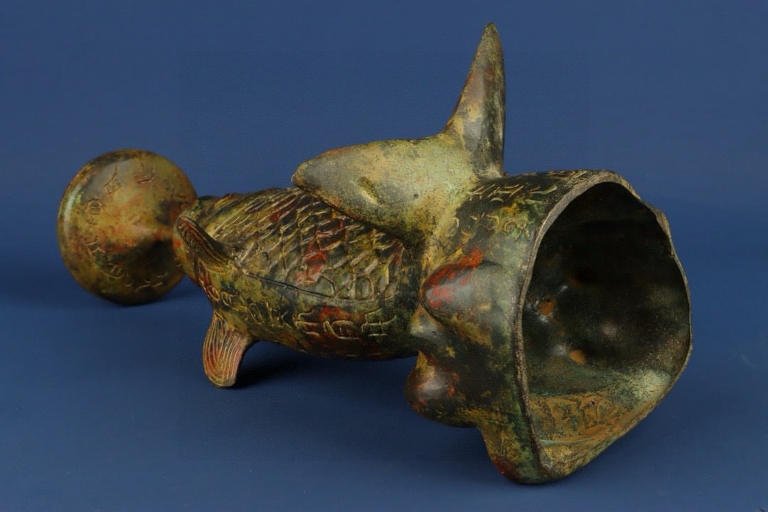A Exquisite Bronze Fish Candlestick - 9