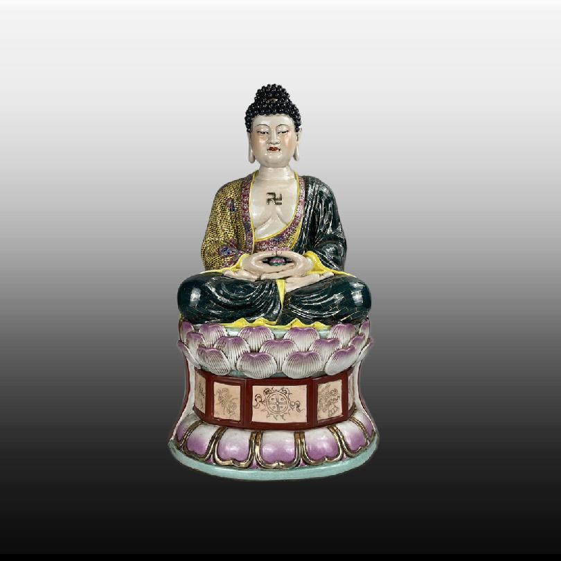 A Exquisite Famille-Rose Buddha statue Ornament: A Exquisite Famille-Rose Buddha statue Ornament,Republic of China,With Mark,Size:22.6inx13inx9.9in 粉彩佛像摆件,民国,带款