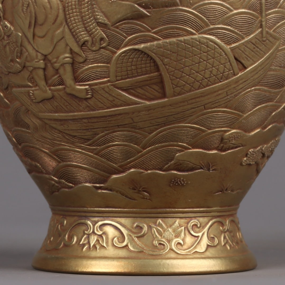 A Exquisite Copper Gilt Buffalo Pattern Vase - 6