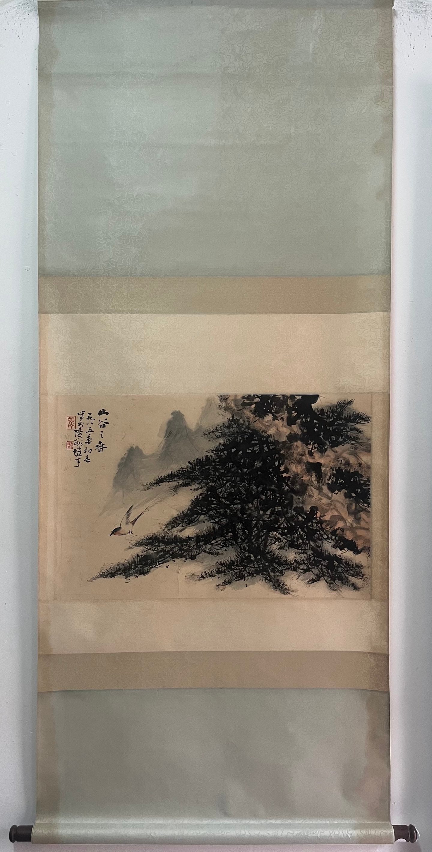 A Chinese Vertical Scroll Ink Painting of Landscape on Paper: A Chinese Vertical Scroll Ink Painting of Landscape on Paper,Modern Time of China,Li Xiongcai,without frame size:17.3inx26.8in 一幅中国水墨纸本山&