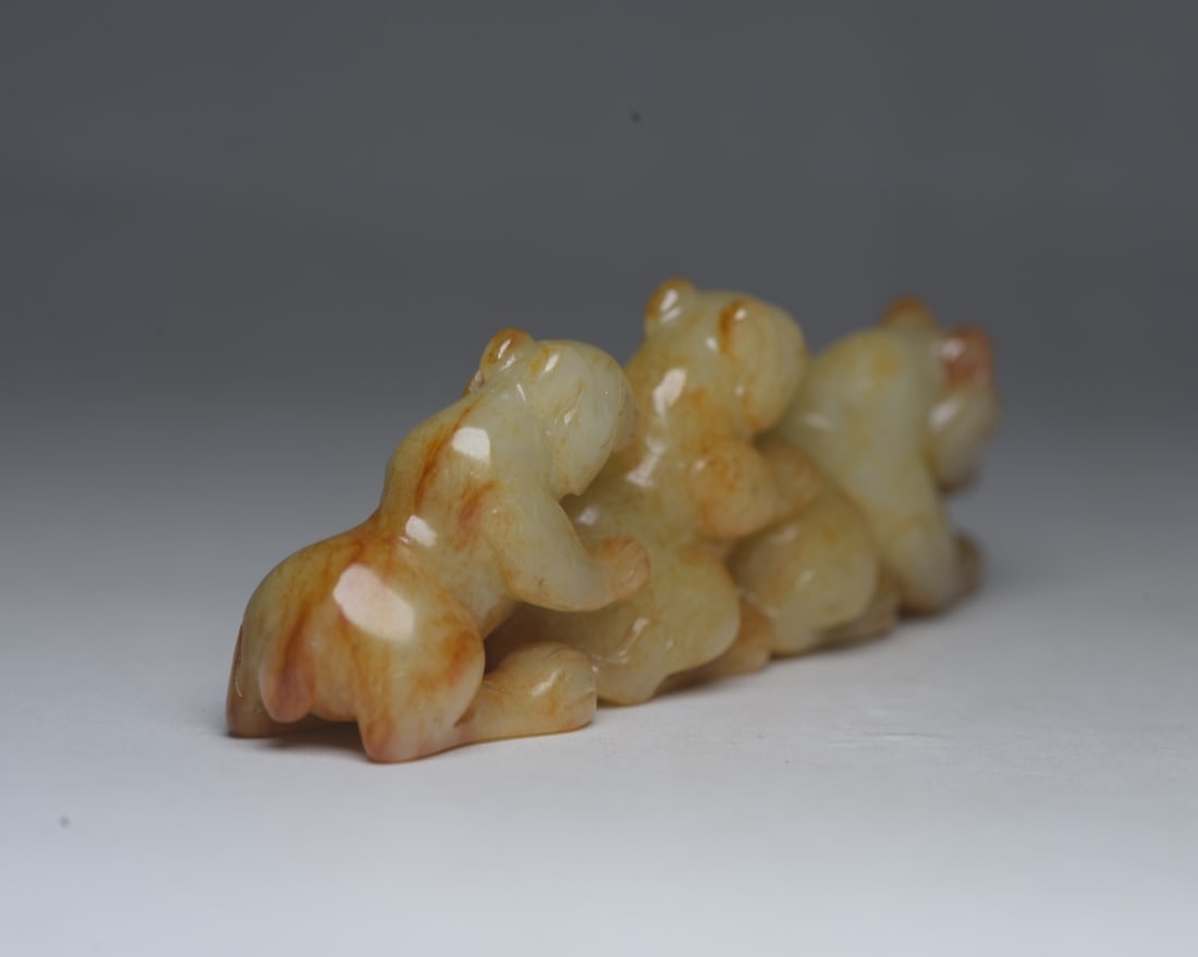 A Exquisite Hotan Jade Bear - 4