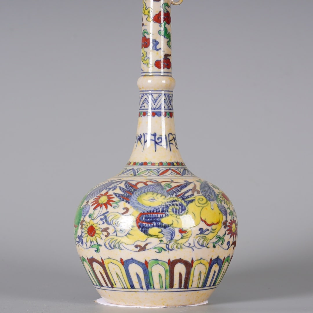 A Exquisite Doucai Auspicious Beast Pattern Vase - 3