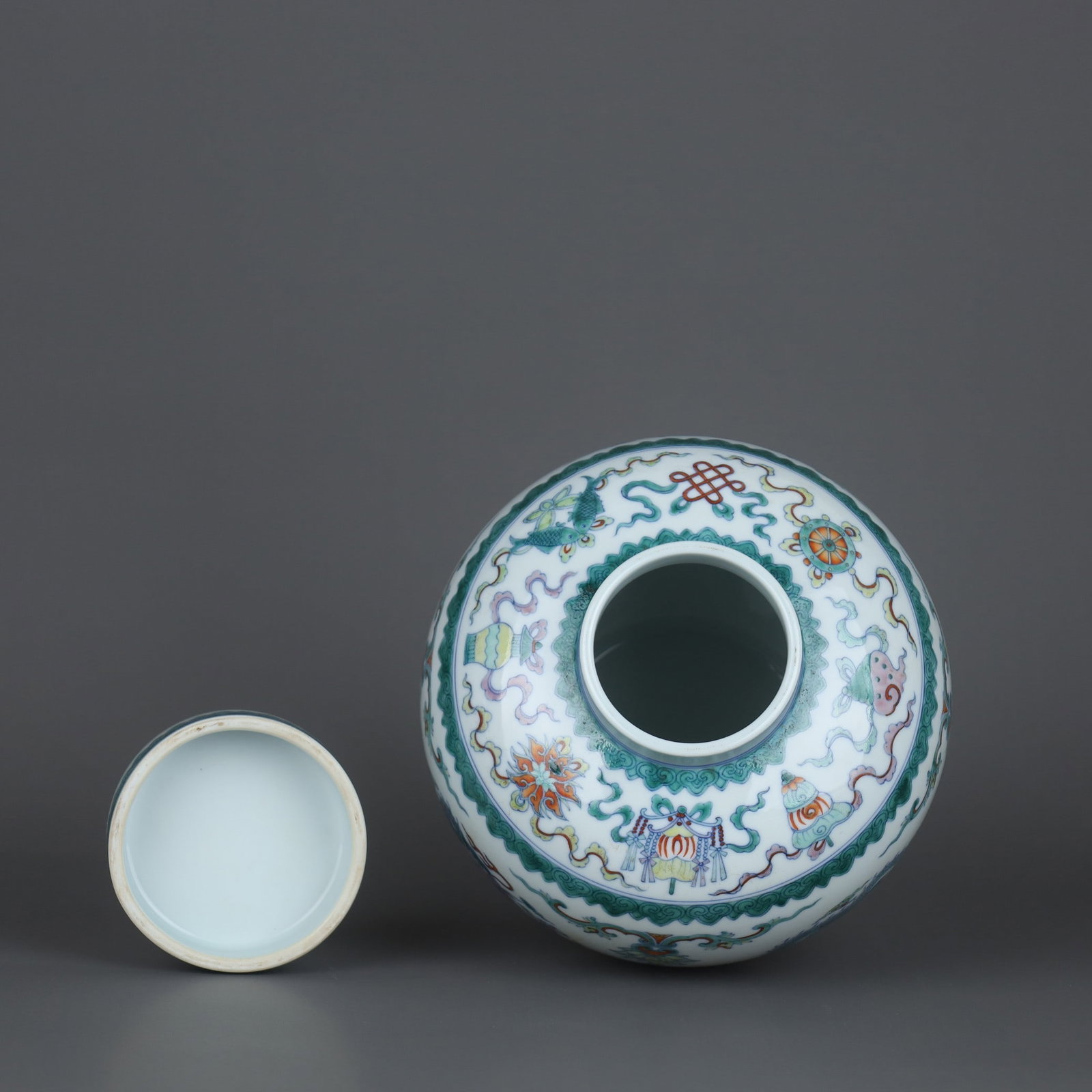 A Exquisite Doucai Dragon Pattern Jar - 4