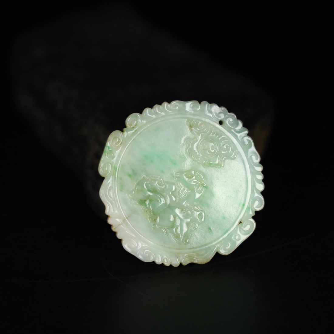 A Exquisite Jadeite Sheep Pattern Pendant - 3