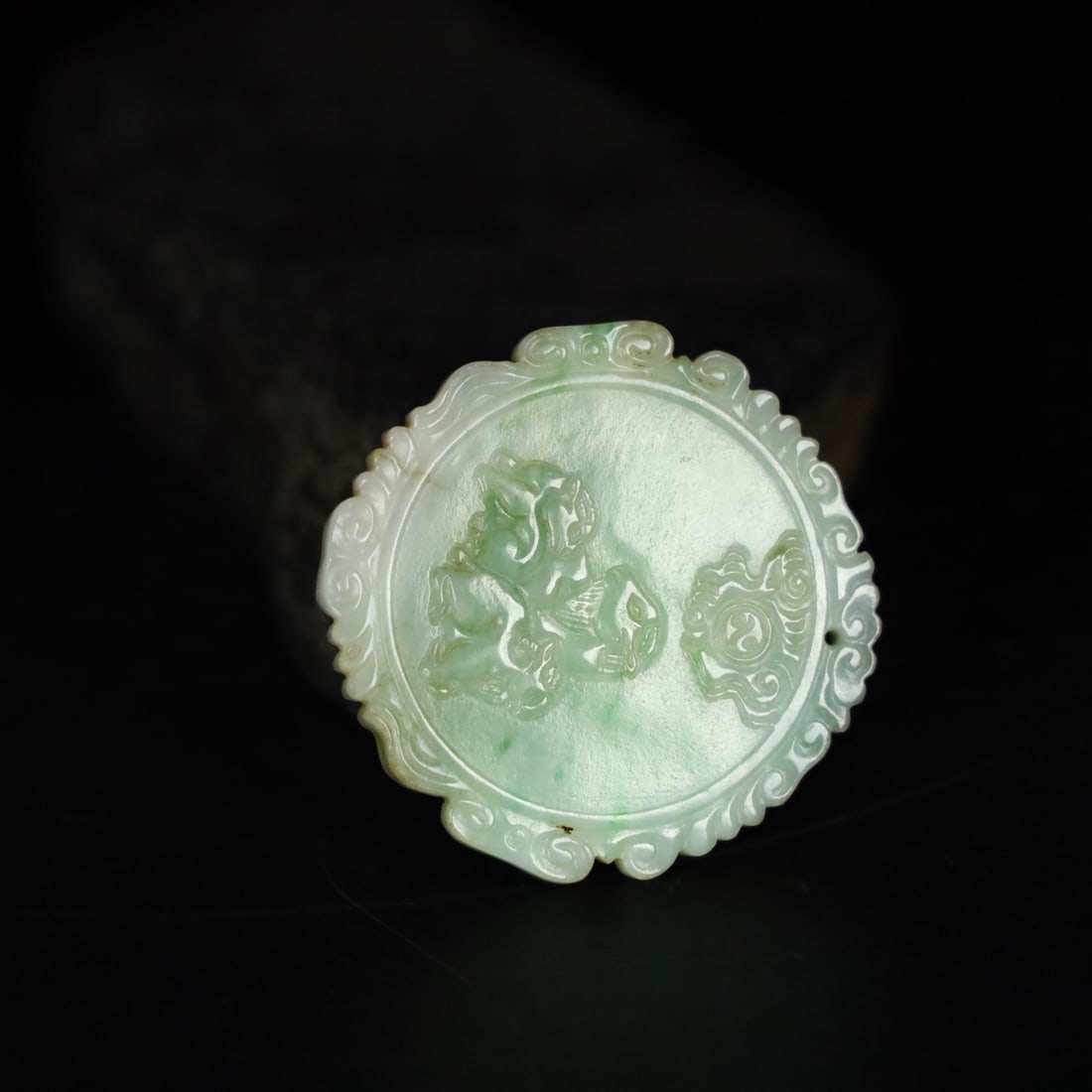 A Exquisite Jadeite Sheep Pattern Pendant - 4