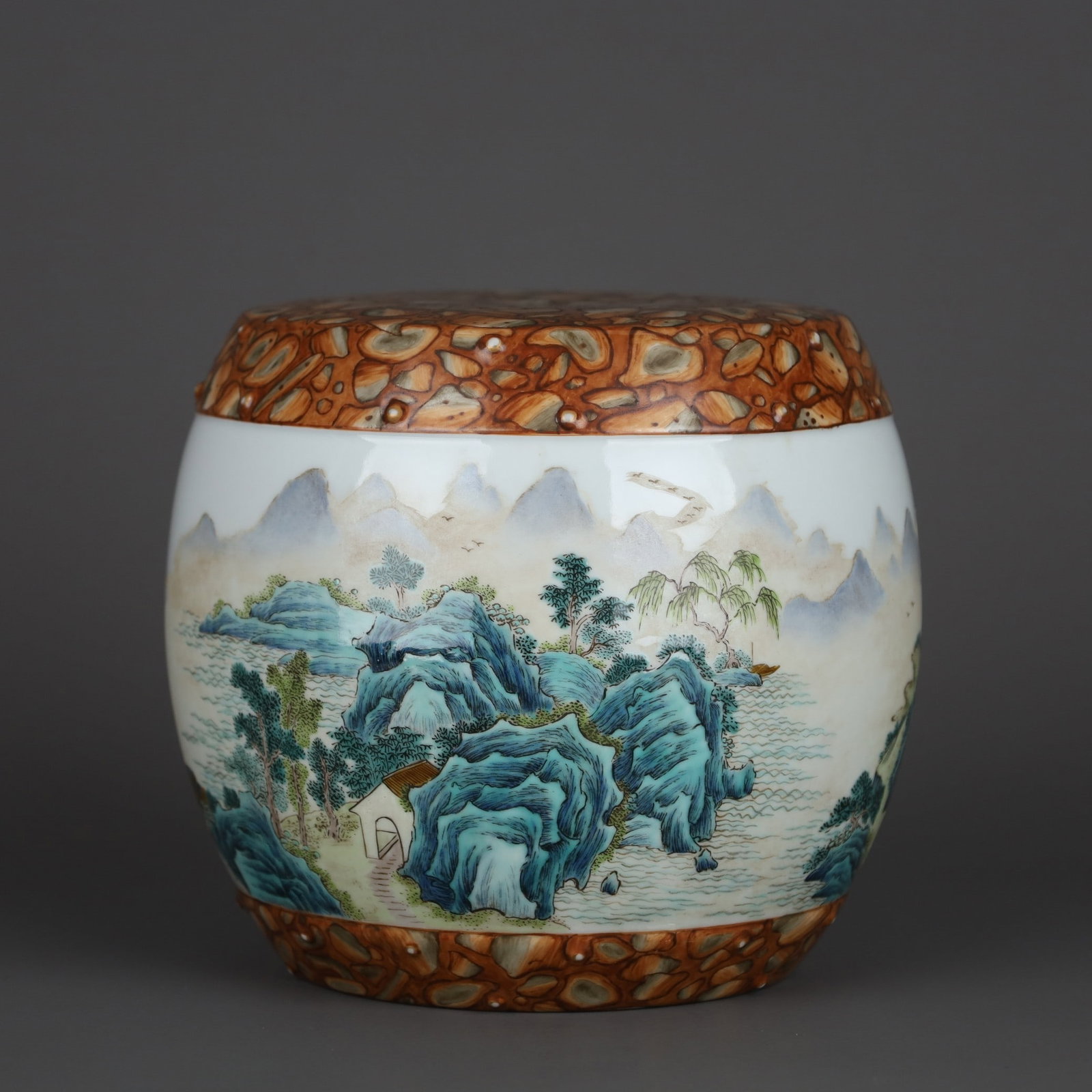 A Exquisite Stone Pattern Famille-Rose Landscape Pattern Stool - 3