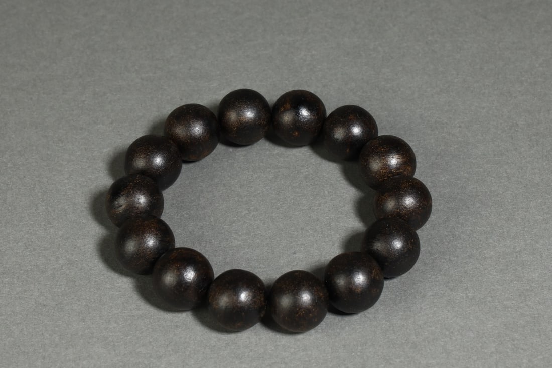 A Exquisite Eaglewood Bracelets - 6