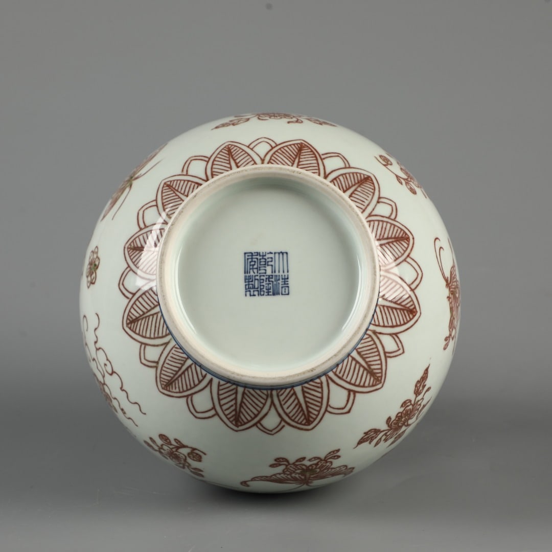 A Exquisite Underglaze-Red Flower Pattern Vase - 9