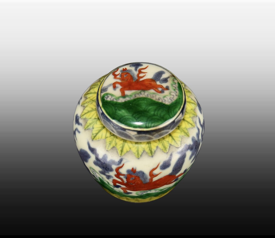 A Exquisite Doucai Horse Pattern Jar - 7