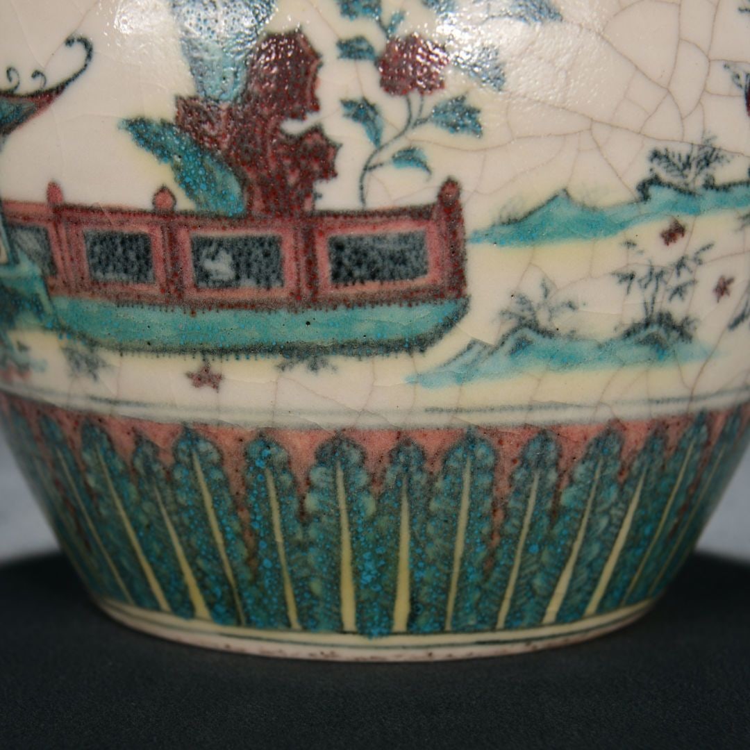 A Exquisite Wucai Figures Pattern Jar - 6